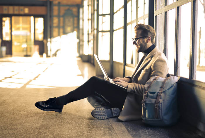 Top 10 Devices for Traveling Freelance Tech Writers – image 2 | ClickHelp Blog