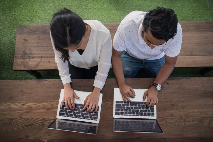 Collaborative vs. Topic-Based Authoring